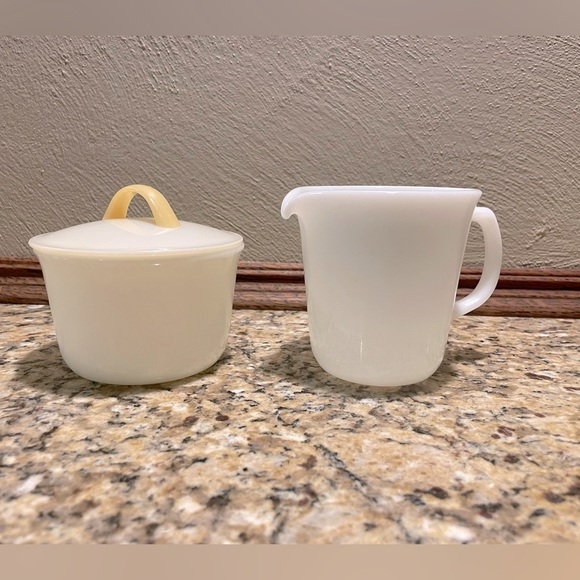 Pyrex Other - Vintage Pyrex sugar and creamer set.